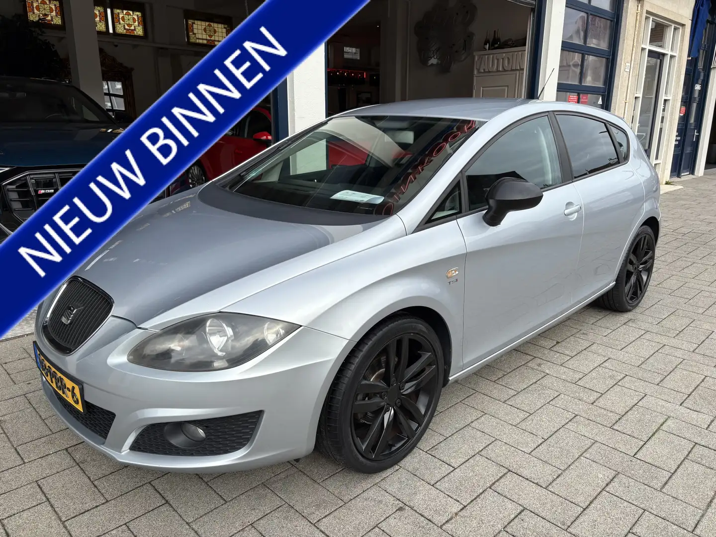 SEAT Leon 1.2 TSI Good Stuff AIRCO/CRUISE/NW APK/NETTE STAAT Grijs - 1