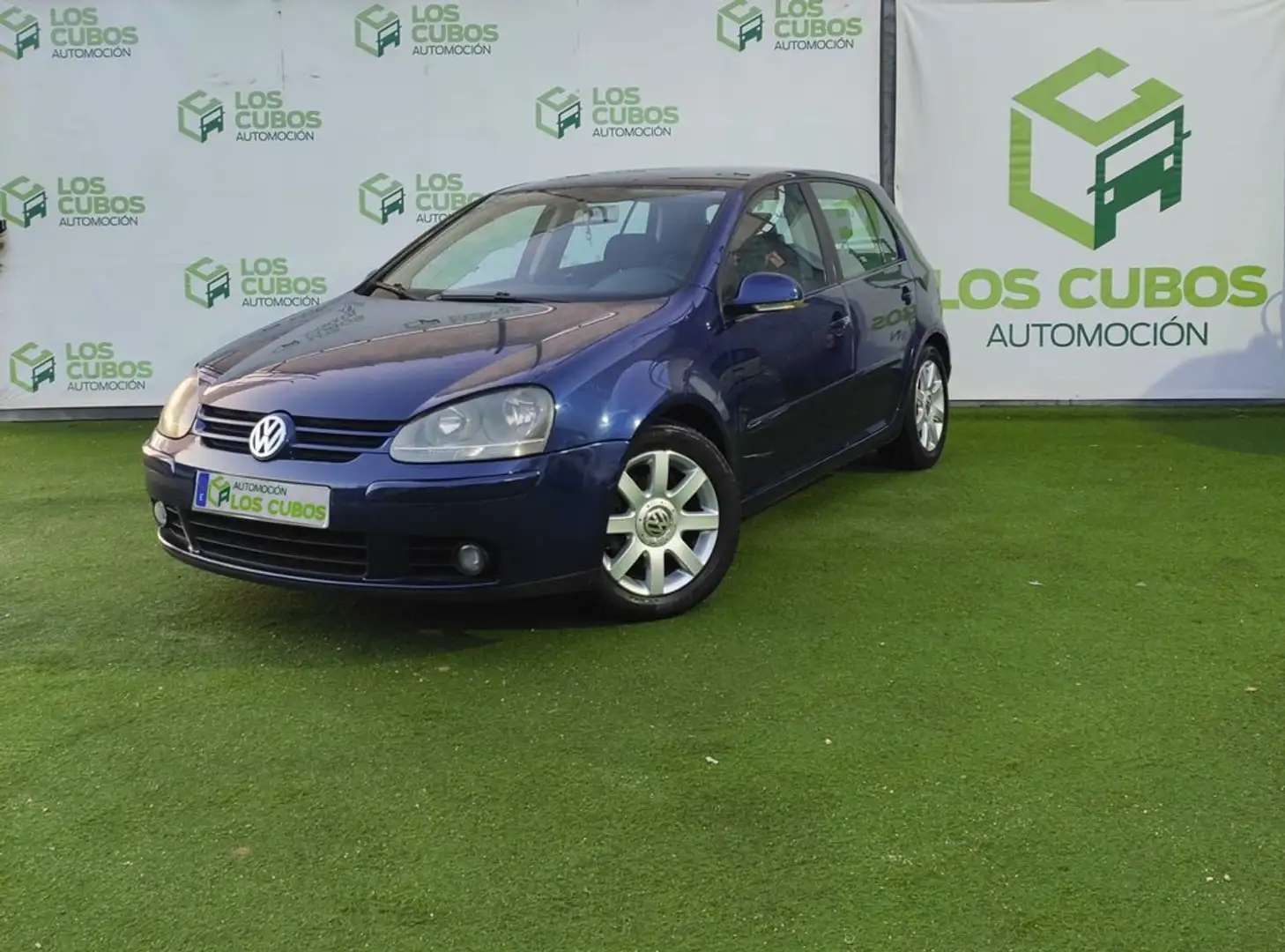 Volkswagen Golf 2.0 TDI Highline Blau - 1