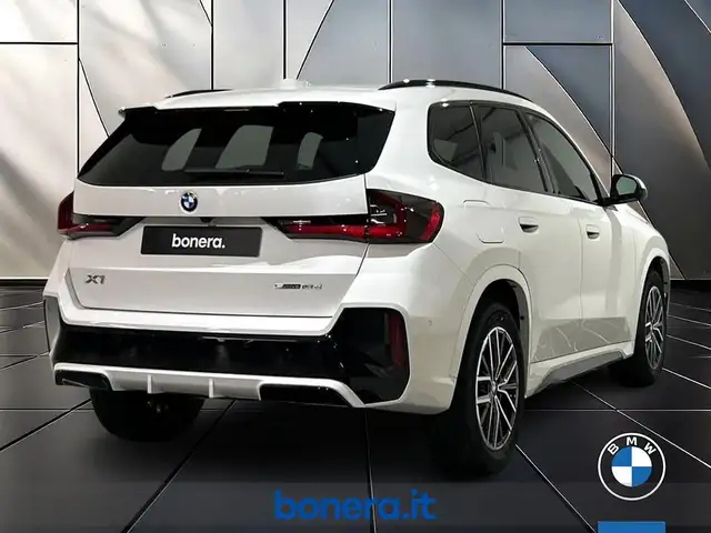 BMW X1 view 5