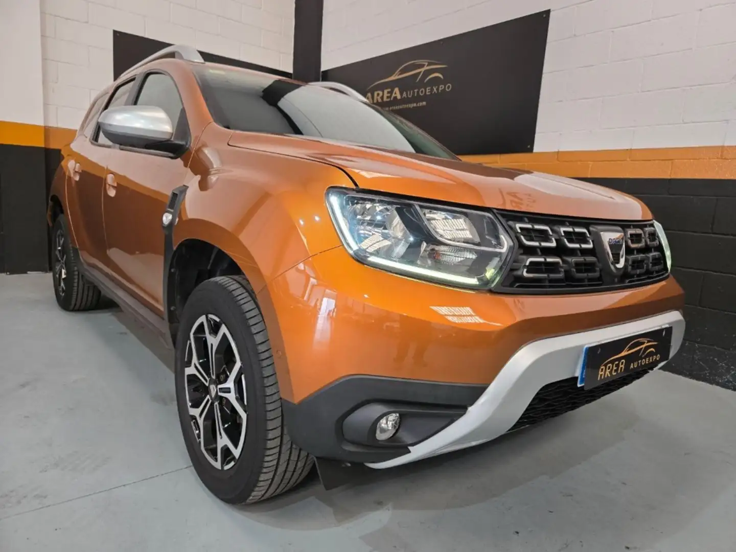 Dacia Duster 1.0 TCE Prestige 4x2 75kW Orange - 2