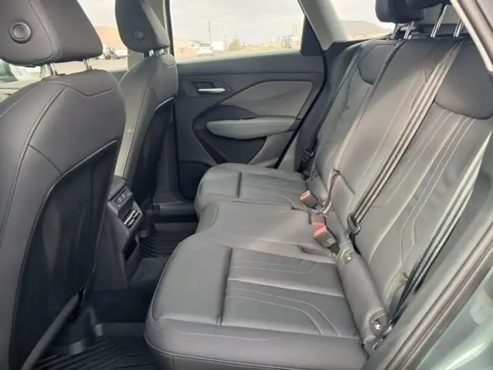 Audi Q3 2025, foto 5