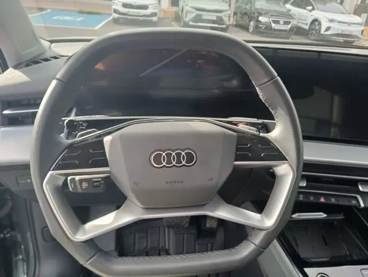 Audi Q3 2025, foto 10