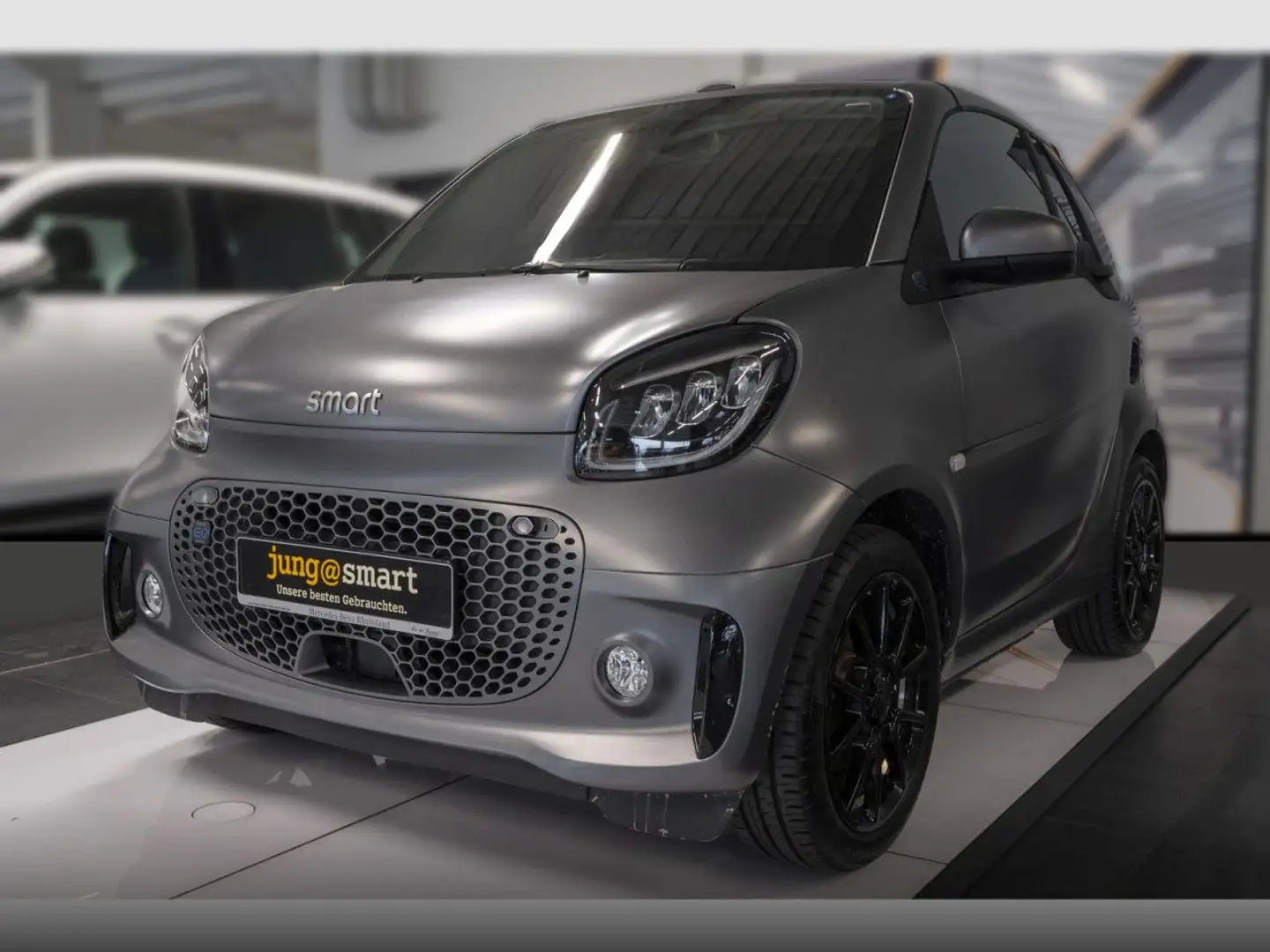 smart forTwo EQ 60kWed prime SHZ PDC+Kamera Ambiente Gris - 2