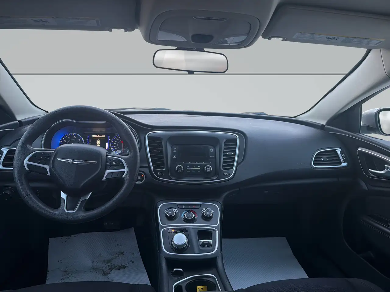 Chrysler 200 снимка Chrysler 200