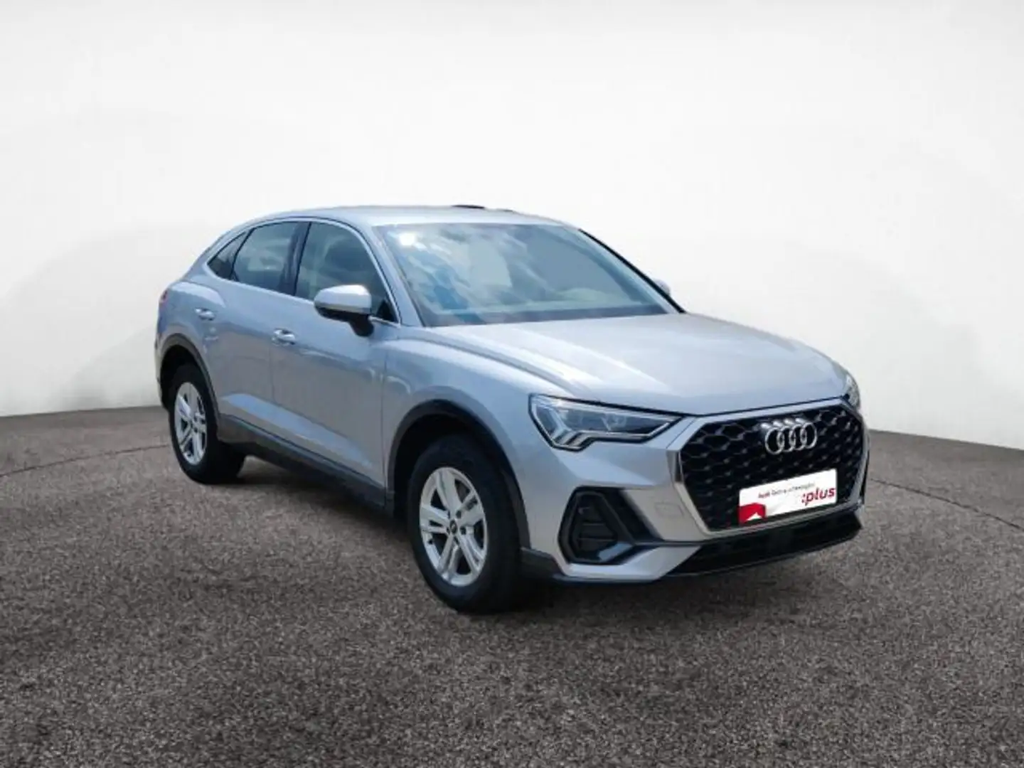 Audi Q3 45 TFSIe Silber - 2