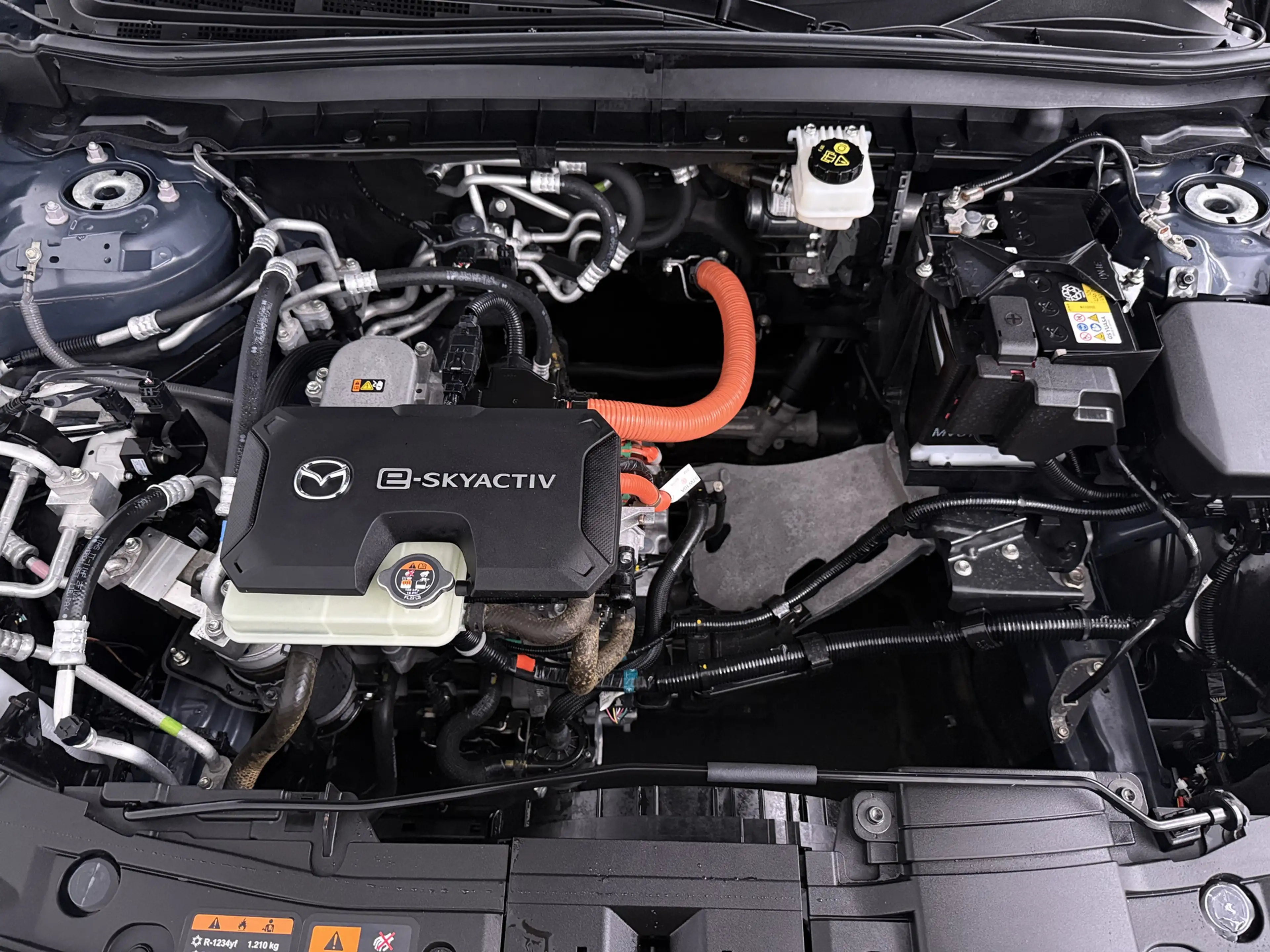 Mazda MX-30 e-SkyActiv EV 145 Advantage 36 kWh Onderweg-naar-d — photo 5