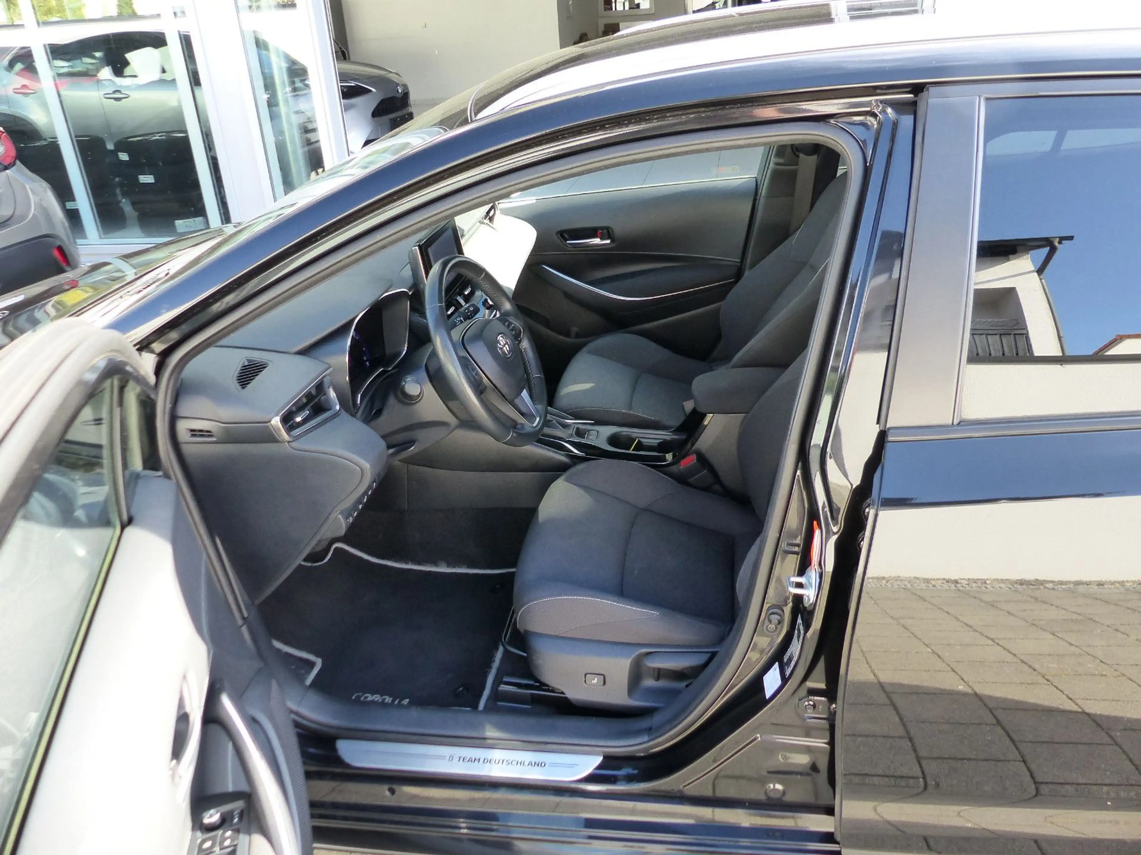 Toyota Corolla Touring Sports Hybrid Team D.Navi Techni — photo 12