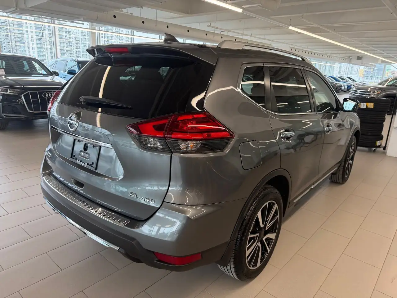 Nissan Rogue снимка Nissan Rogue