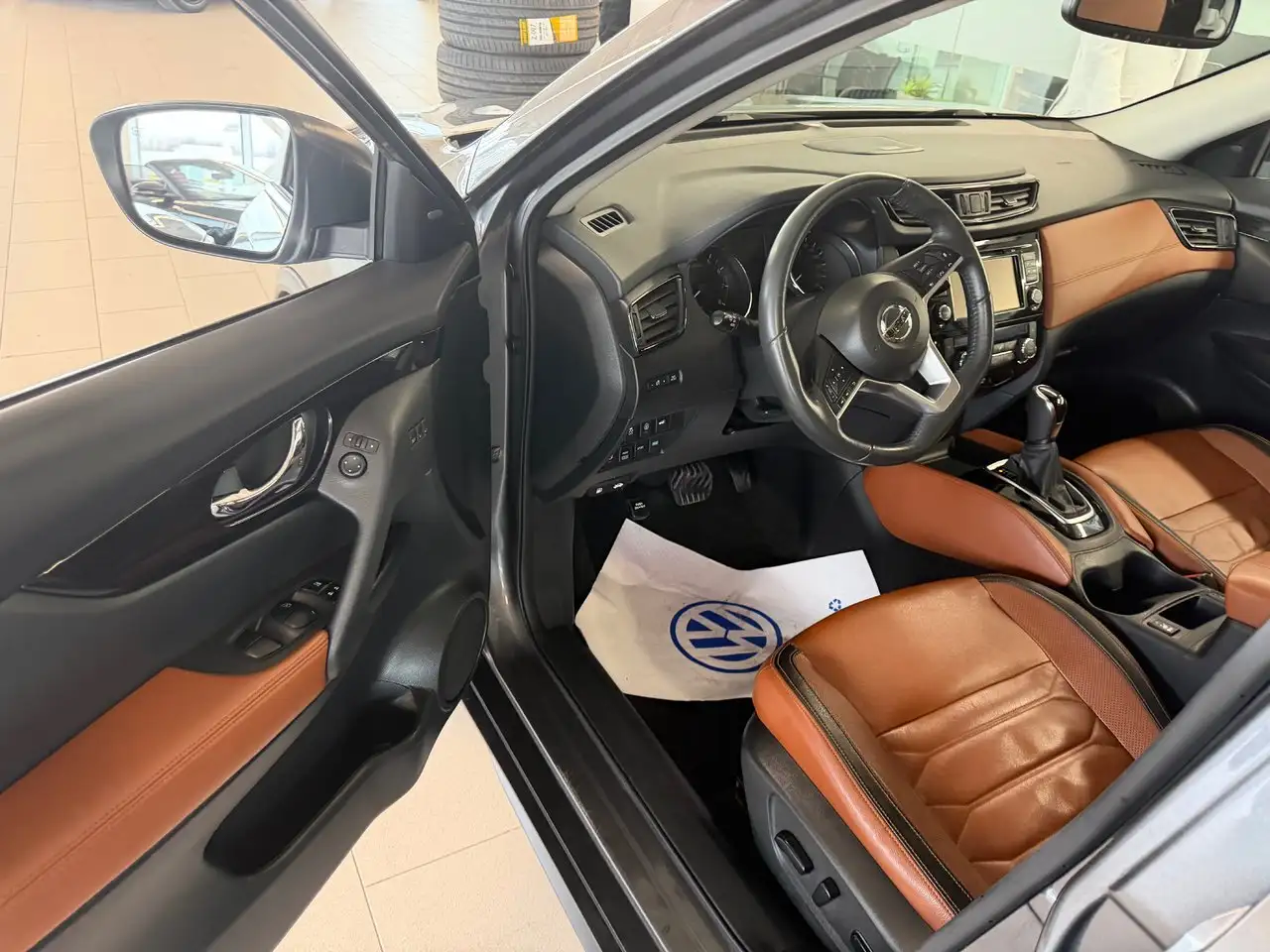 Nissan Rogue снимка Nissan Rogue