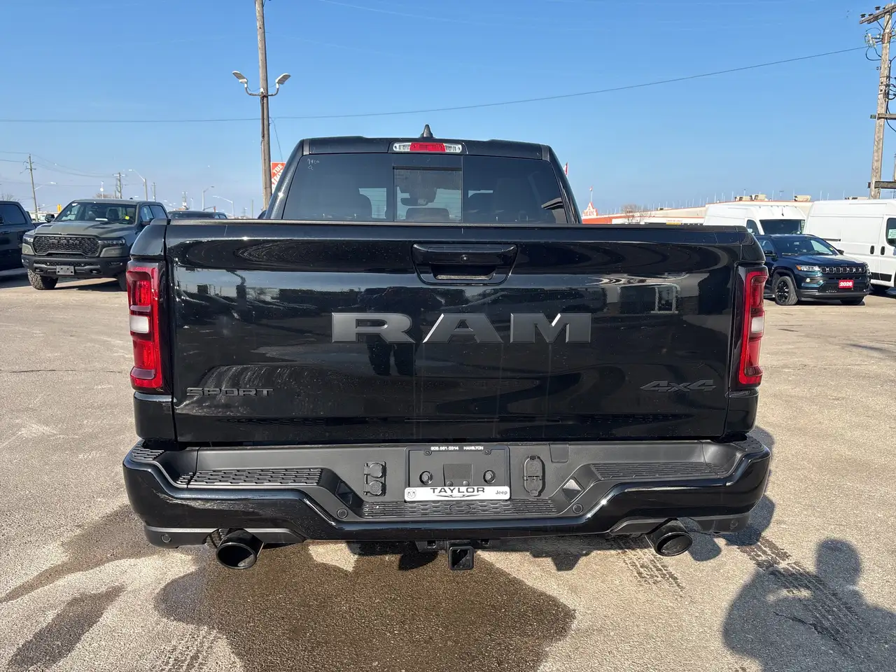 RAM 1500 снимка RAM 1500