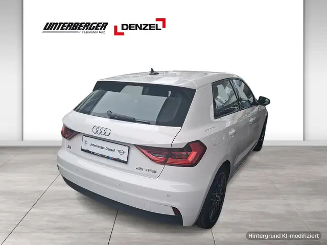 Audi A1 view 4