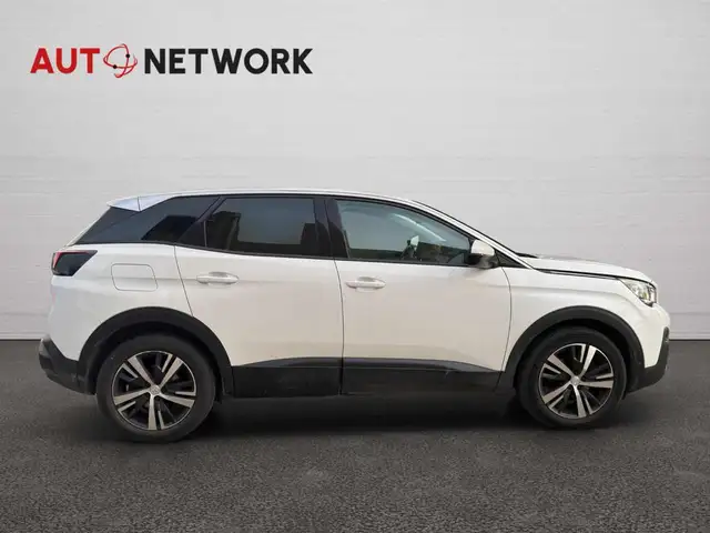 Peugeot 3008 view 8