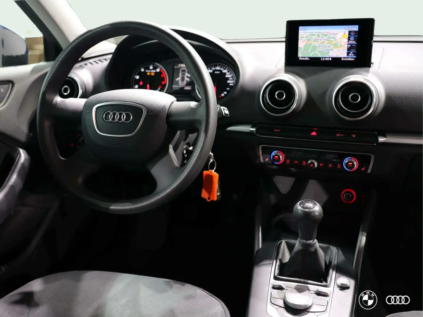 Audi A3 TFSI 1.2 Ambition+ / CLIMATE CTRL / VERW. VOORST. Blauw - 2