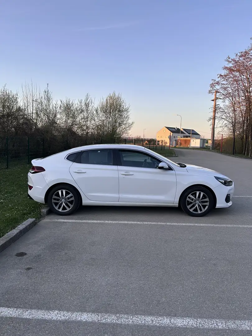 Hyundai i30 Fastback, 1,0 T-GDi Comfort Start/Stopp - 2