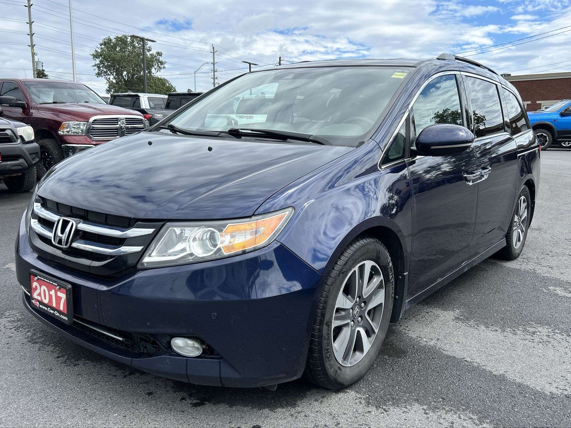 Blue 2017 Honda Odyssey Minivan Front-Wheel Drive Automatic