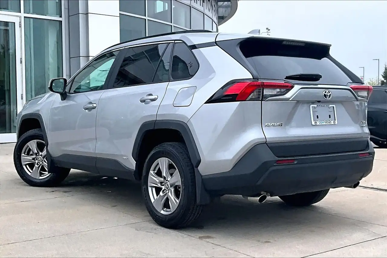 Toyota RAV 4 снимка Toyota RAV 4