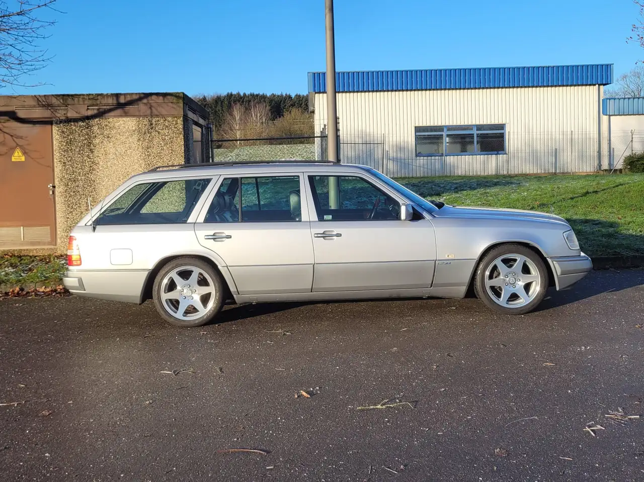 Mercedes-Benz E 220 T Leder W124 S124 Sportline 944 E220T 220TE E220, foto 7