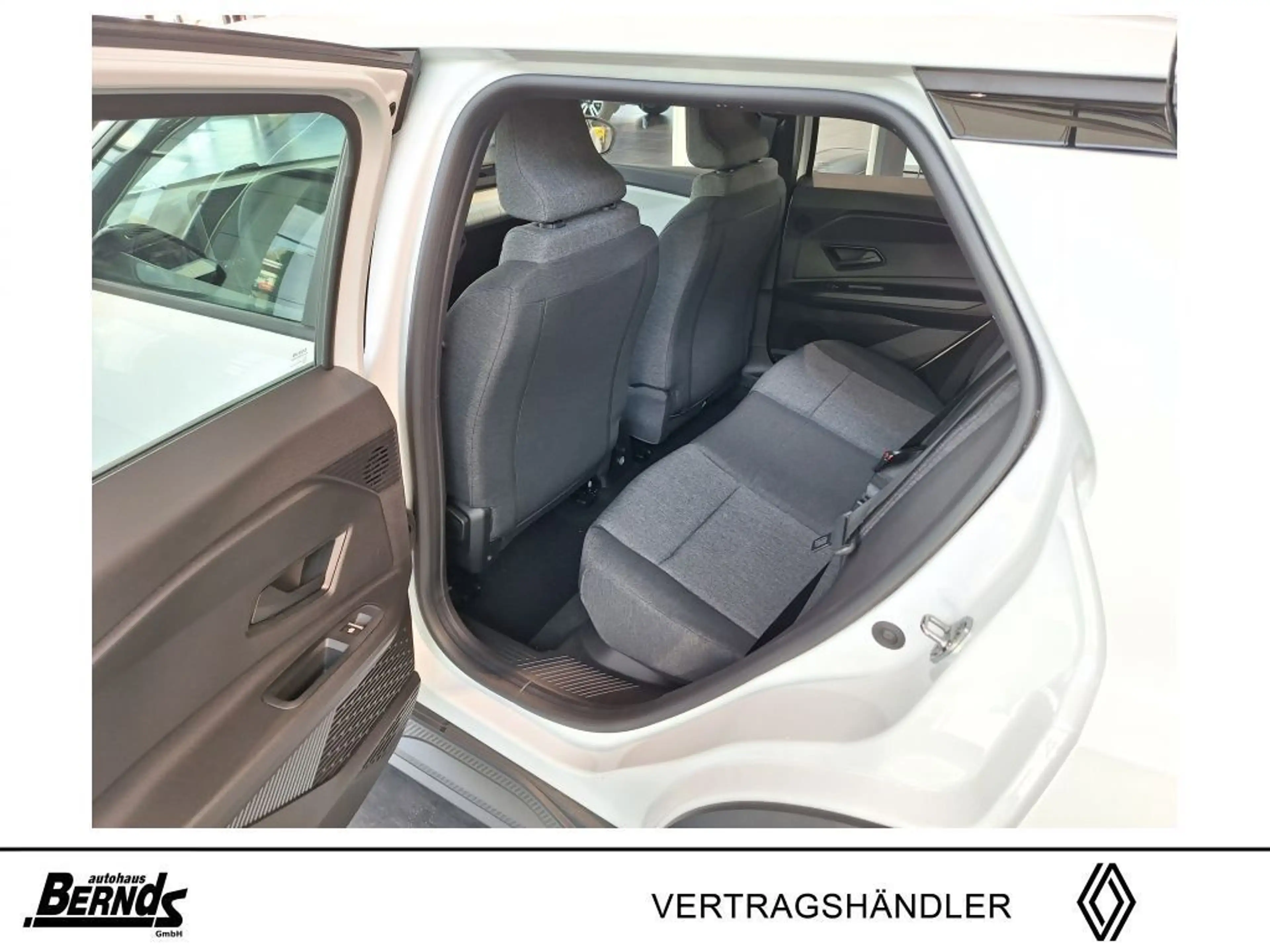 Renault R 5 E-Tech Evolution 120 Urban Range Ganzjahresreifen — photo 6