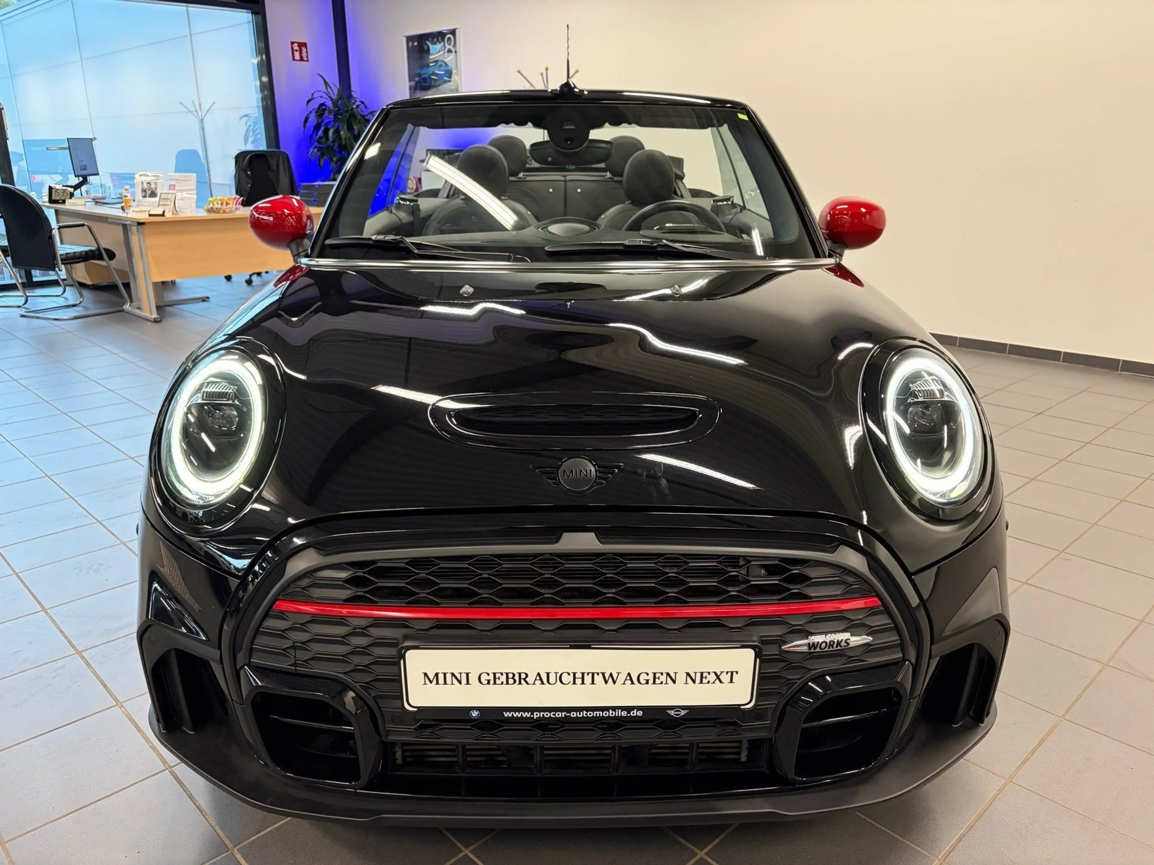 MINI John Cooper Works Cabrio John Cooper Works Cabrio — photo 8