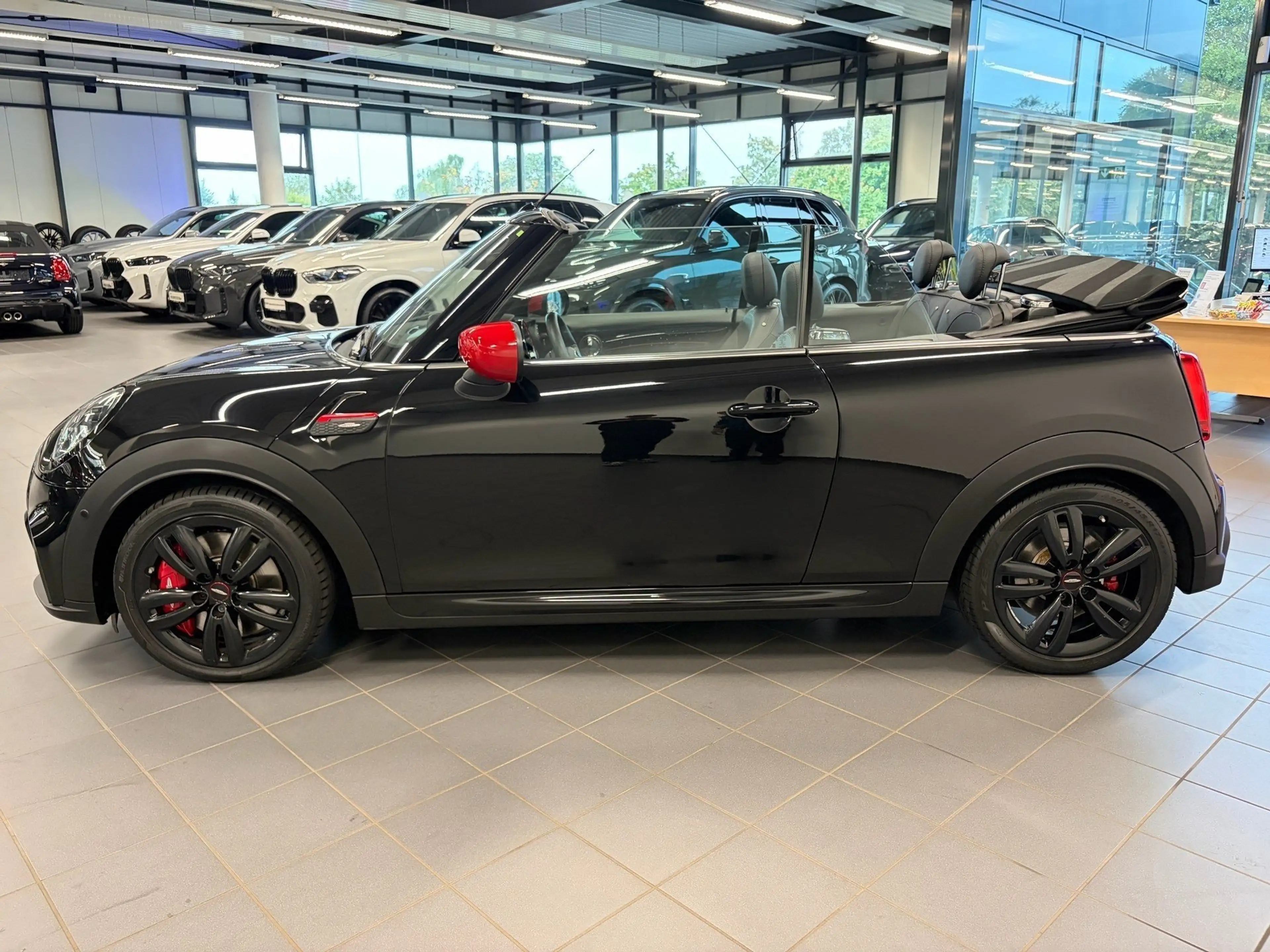 MINI John Cooper Works Cabrio John Cooper Works Cabrio — photo 3