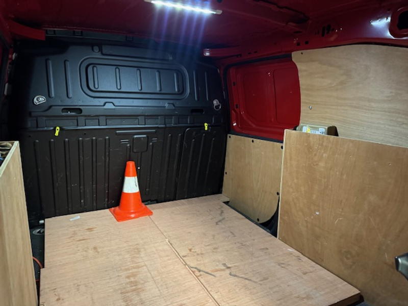 Citroen Berlingo 1.2 - UTILITAIRE - AUTOMATIQUE -  MULTI CAMERA — photo 8
