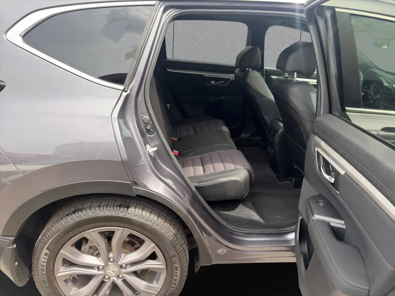 Honda CR-V photo Honda CR-V