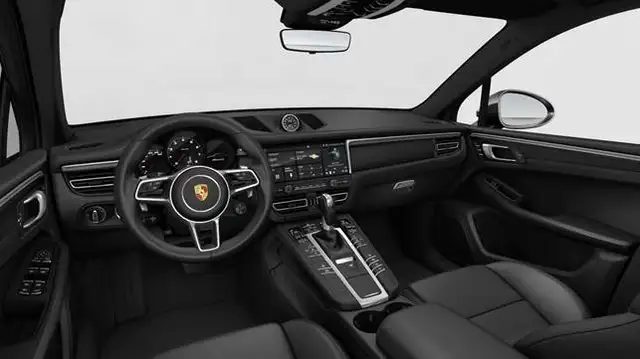 Porsche Macan view 5