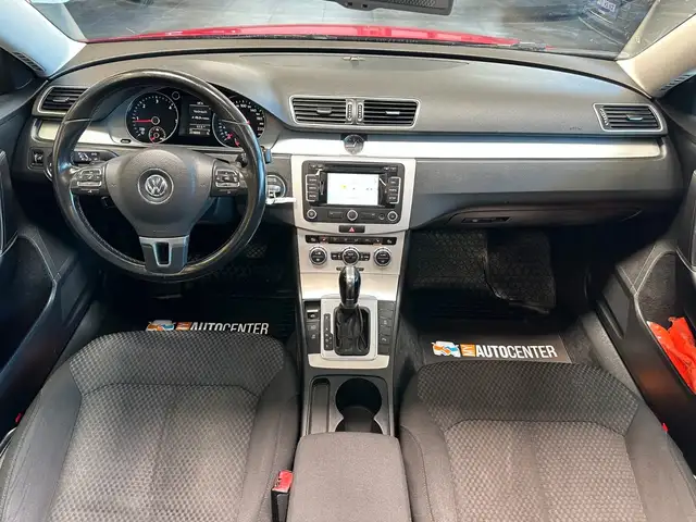 Volkswagen Passat view 6