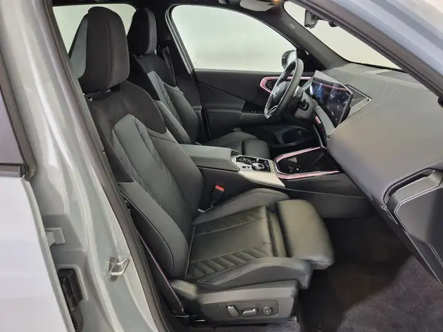 BMW X3 view 11