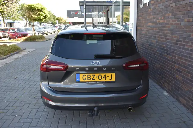 Ford Focus view 6