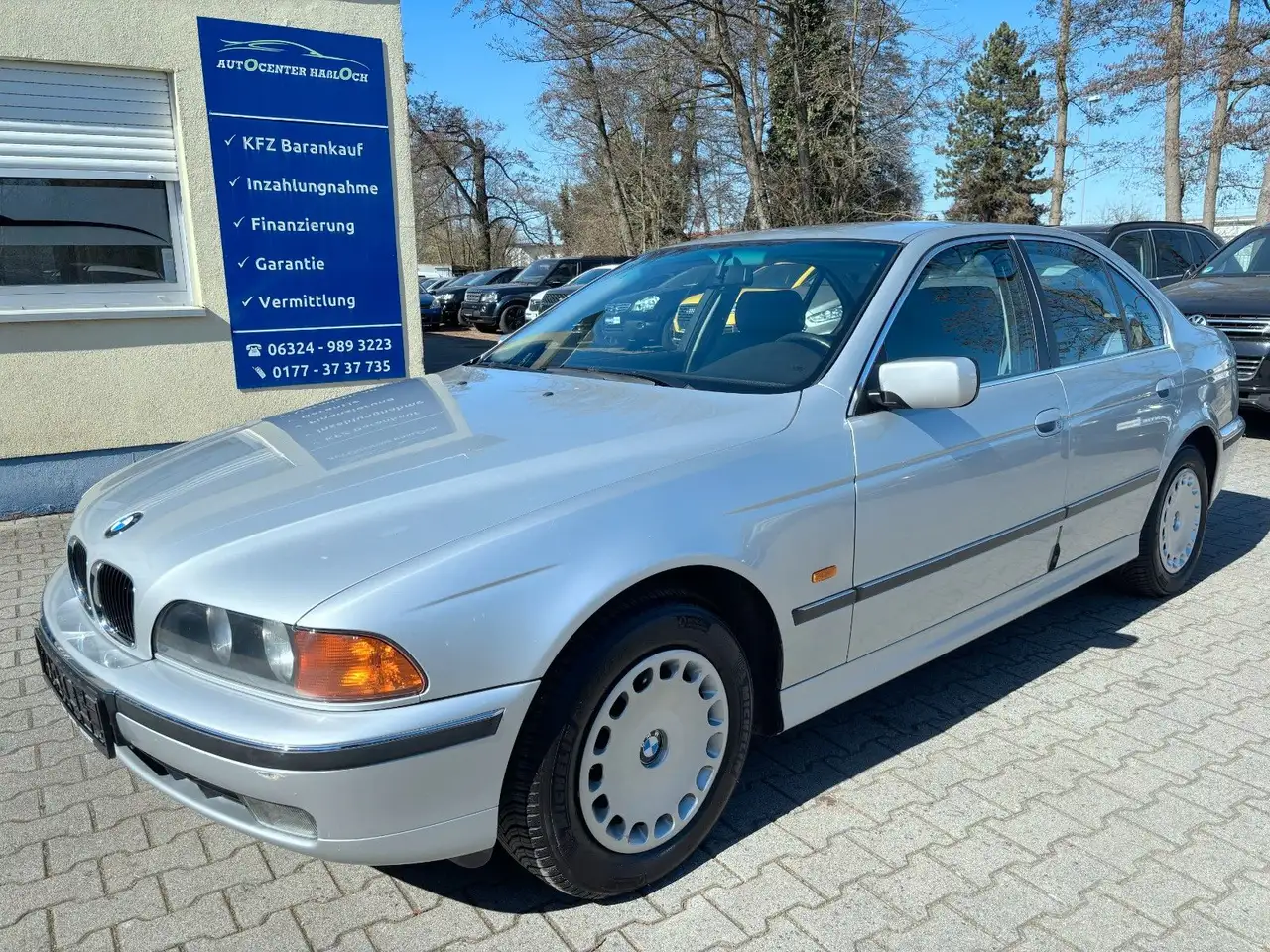 BMW 523