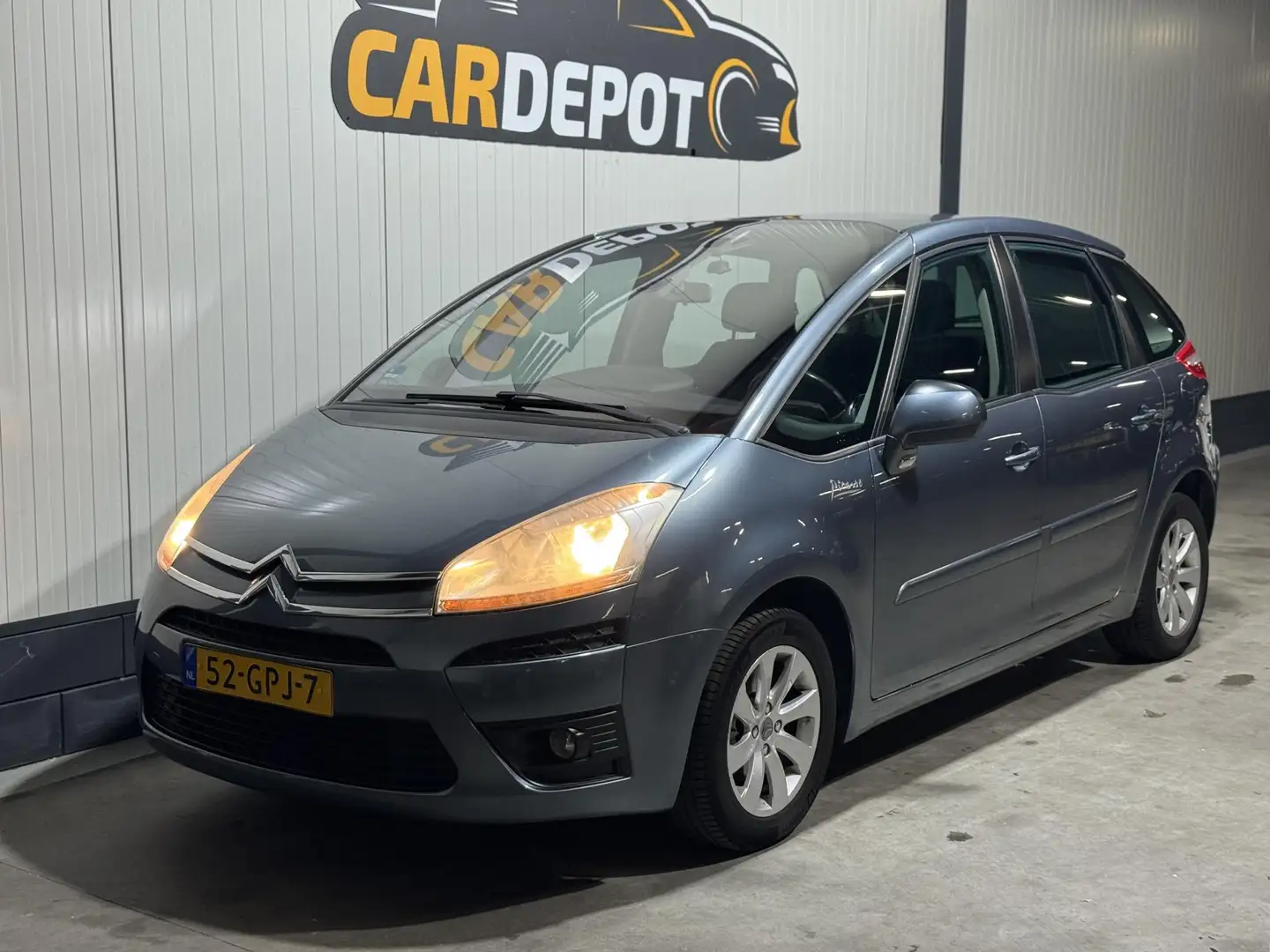 Citroen C4 Picasso 1.8-16V Ambiance 5p. Gris - 1