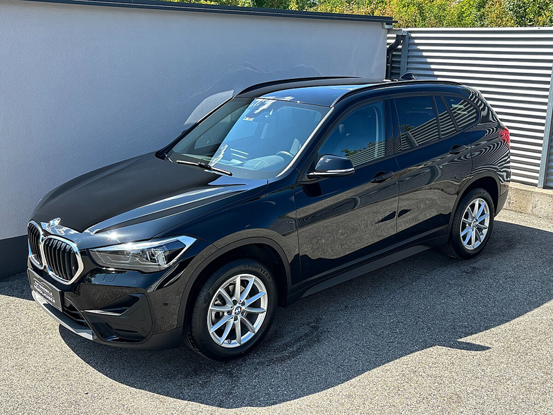 BMW X1 sDrive16d Aut.LEDER/HEADUP/LED/AHK/RÜ.KAM/ALARM... — photo 2