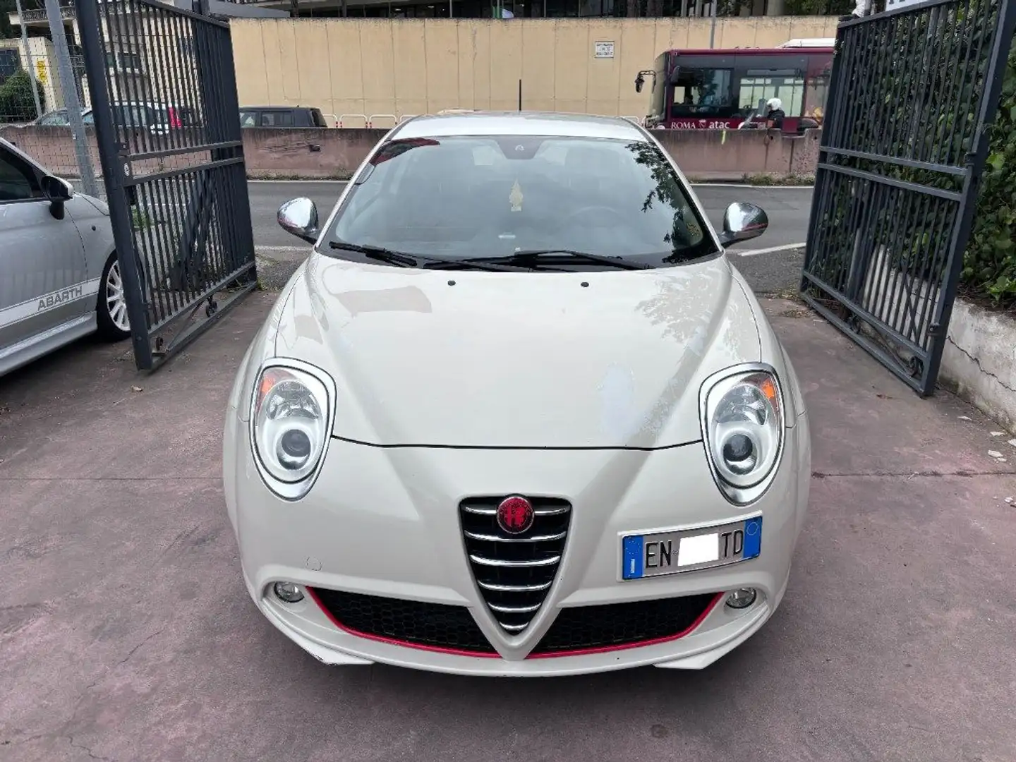 Alfa Romeo MiTo 1.3 JTD Distinctive Beyaz - 2