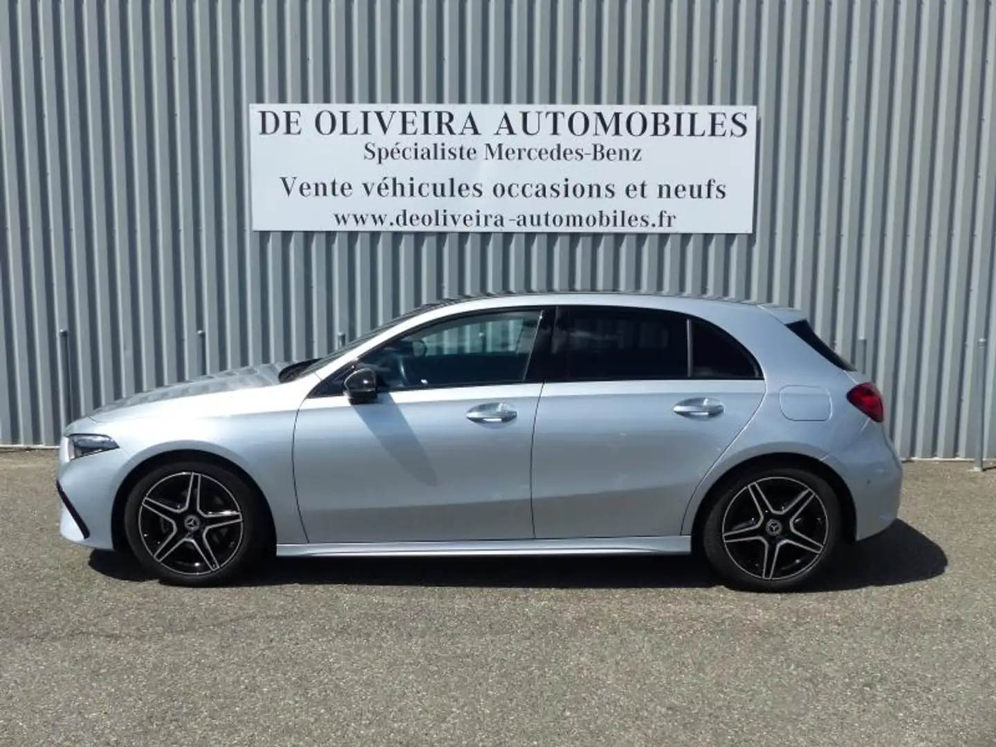 Mercedes-Benz A 200 200 d 150ch AMG Line 8G-DCT (TVA) Argent - 2