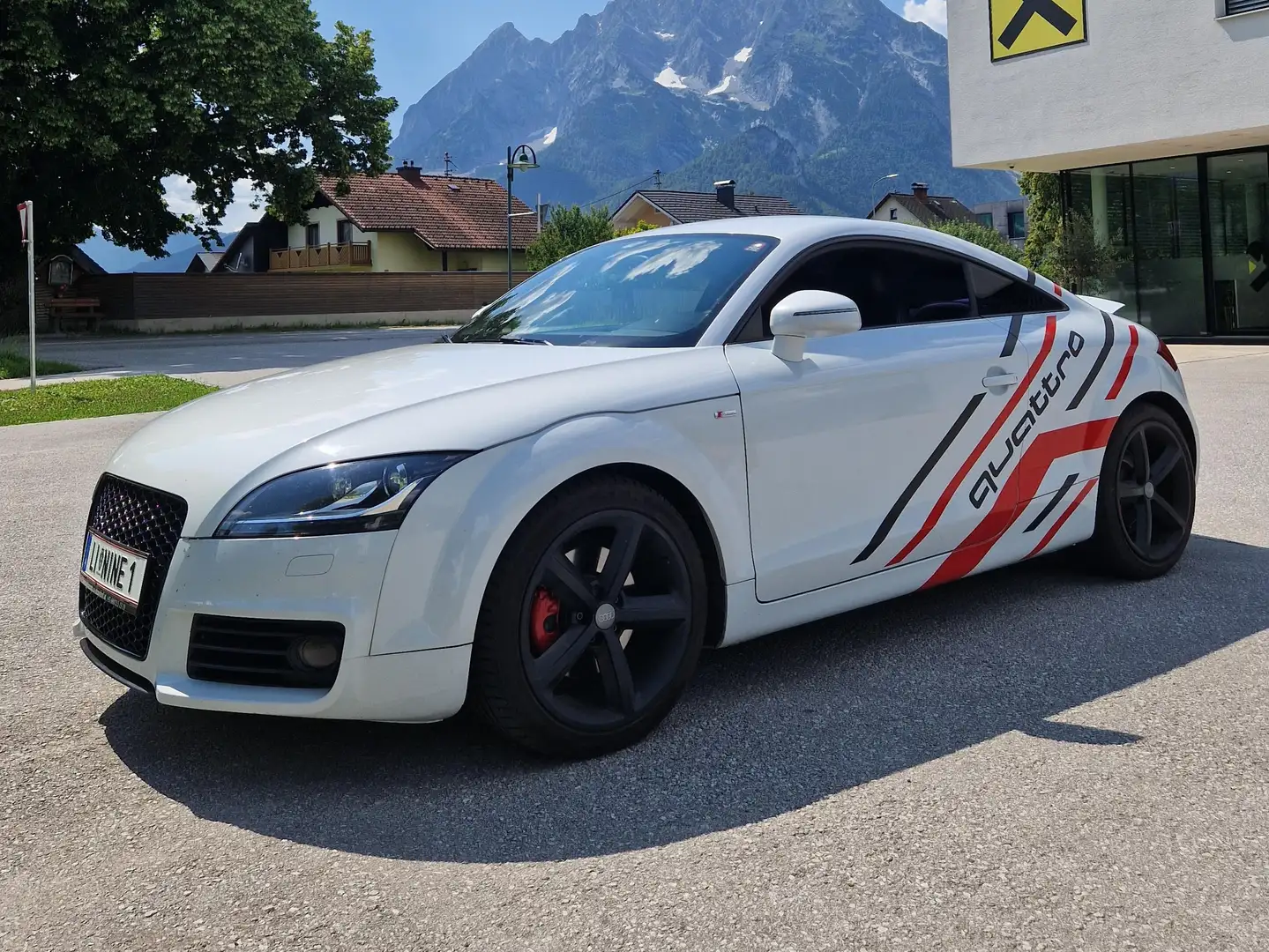 Audi TT TT Coupé 2,0 TDI DPF quattro Weiß - 1