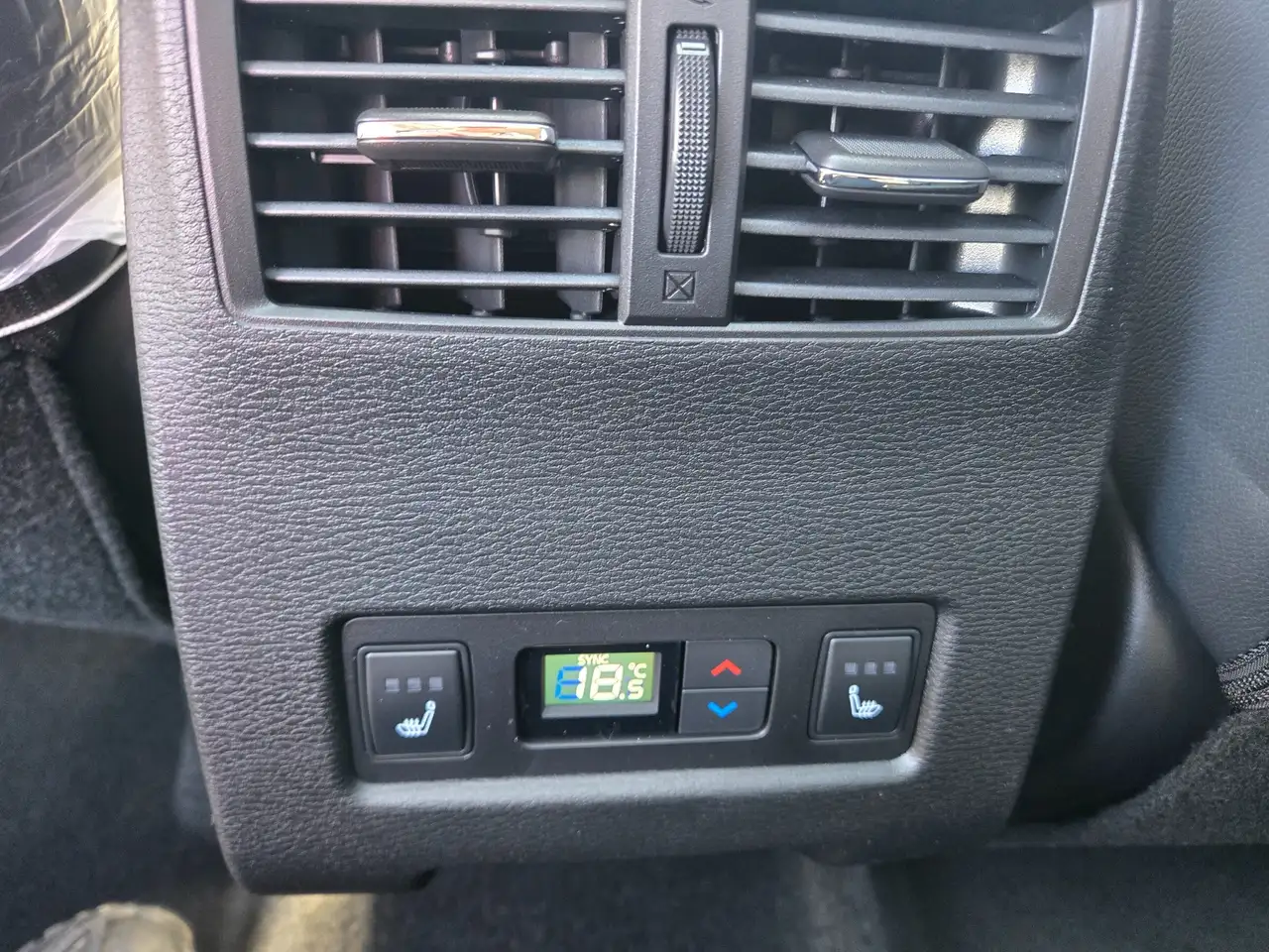 Mitsubishi Outlander снимка Mitsubishi Outlander