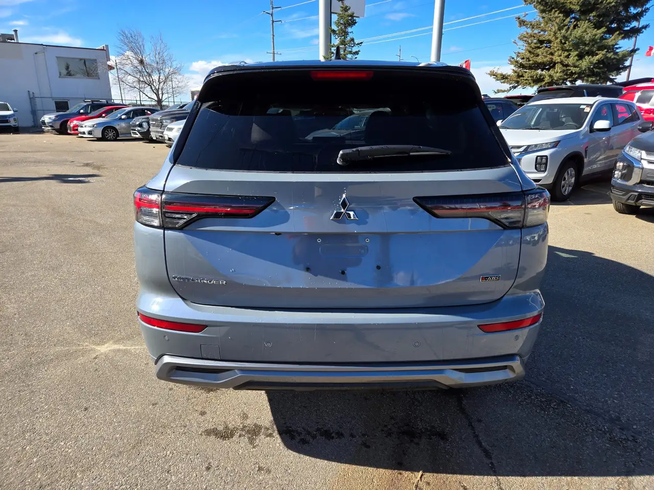 Mitsubishi Outlander снимка Mitsubishi Outlander