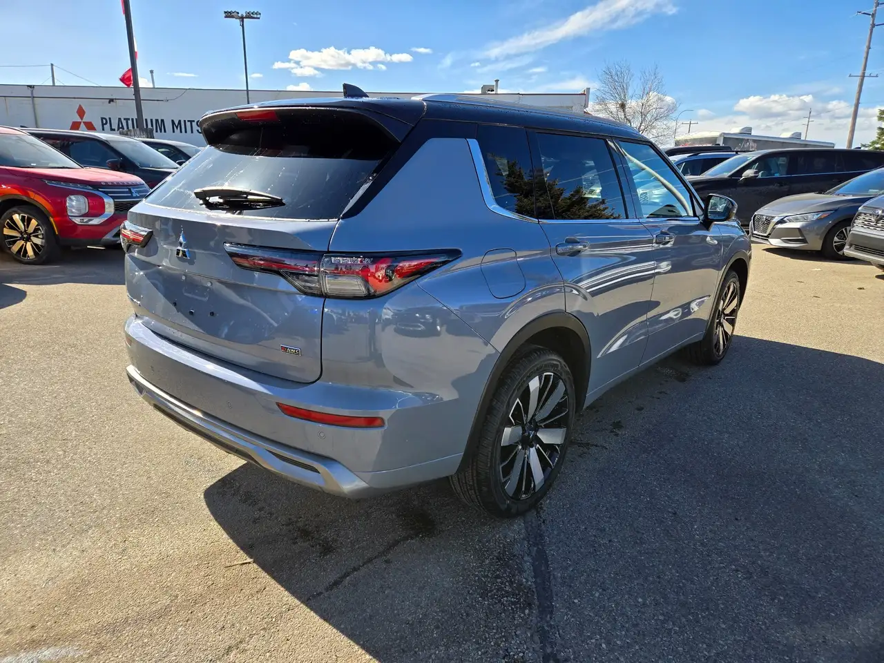 Mitsubishi Outlander снимка Mitsubishi Outlander