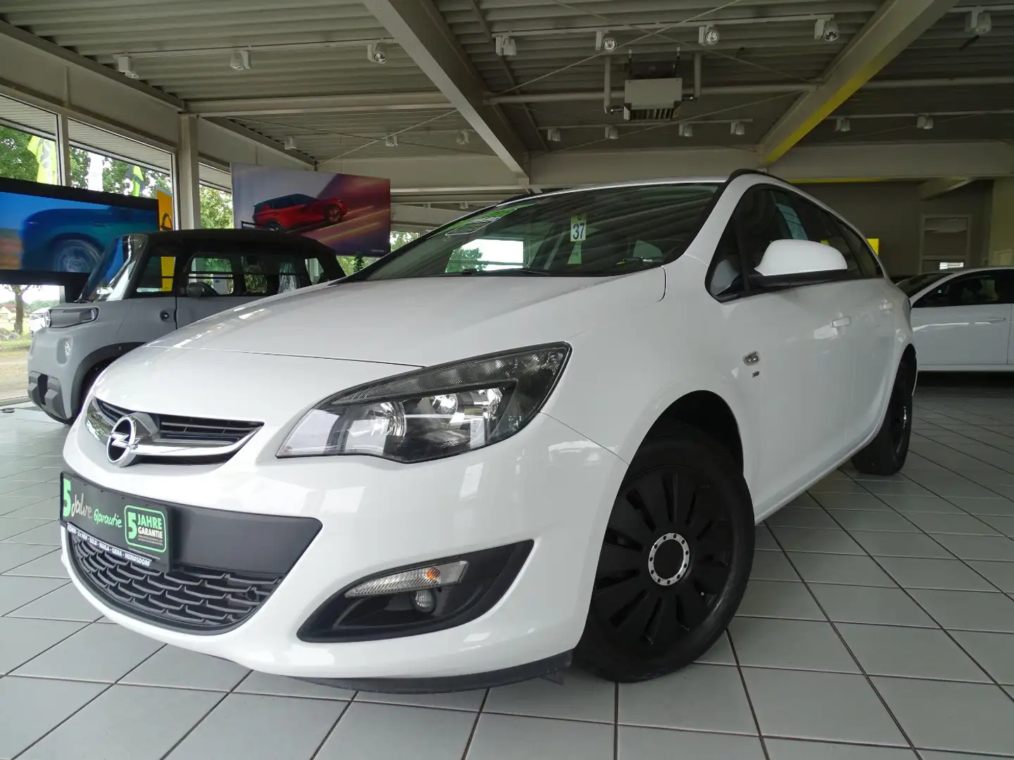 Opel Astra J Sportstourer 1.4 Turbo ENERGY Sitzheiz. Blanc - 2