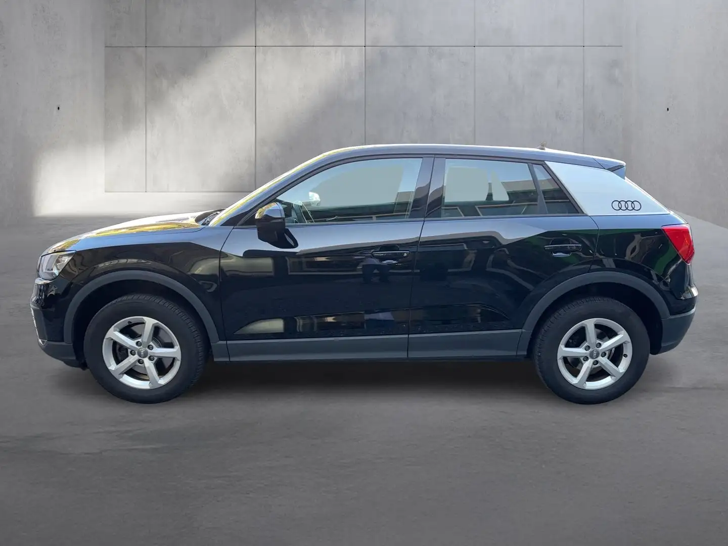 Audi Q2 1.0 TFSI Noir - 2