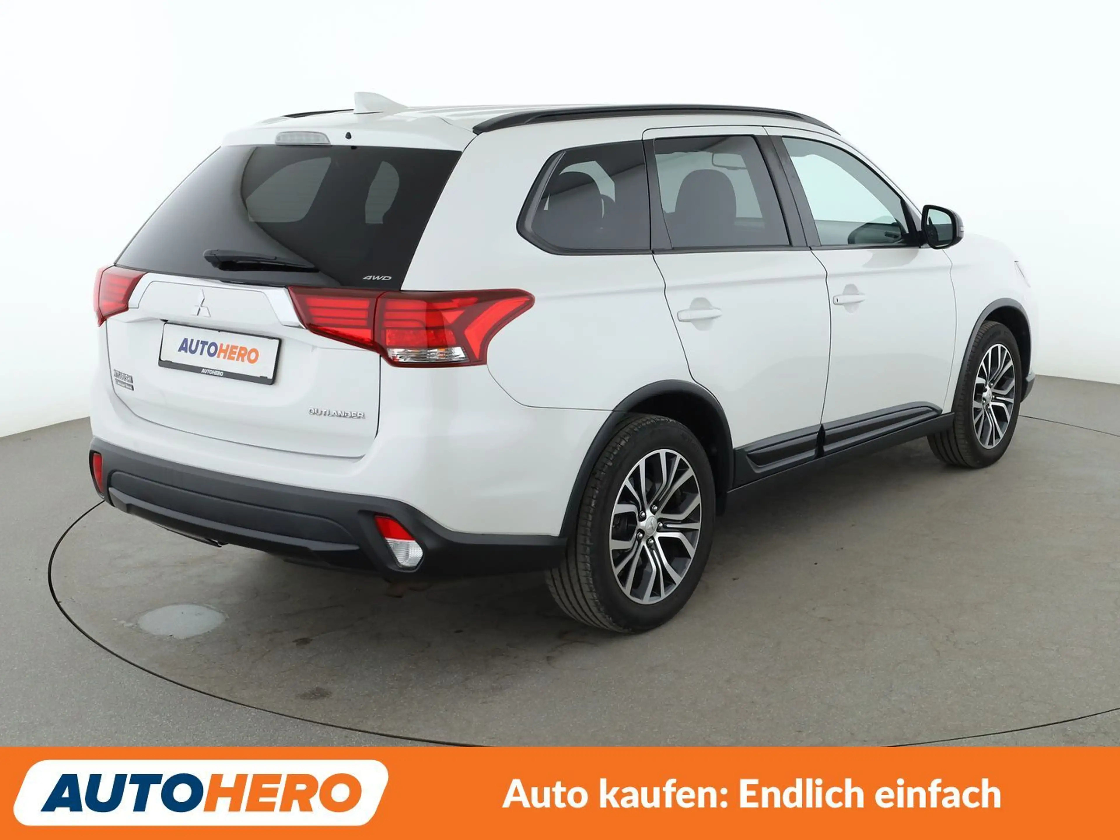 Mitsubishi Outlander 2.0 MIVEC Plus 4WD Aut.*NAVI*TEMPO*360° — photo 6
