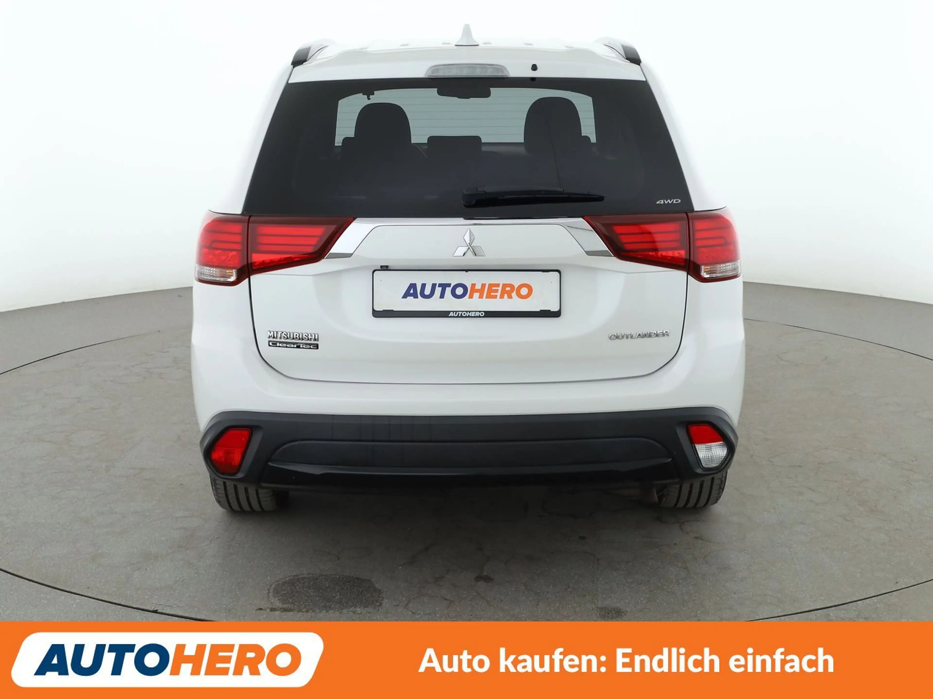Mitsubishi Outlander 2.0 MIVEC Plus 4WD Aut.*NAVI*TEMPO*360° — photo 5