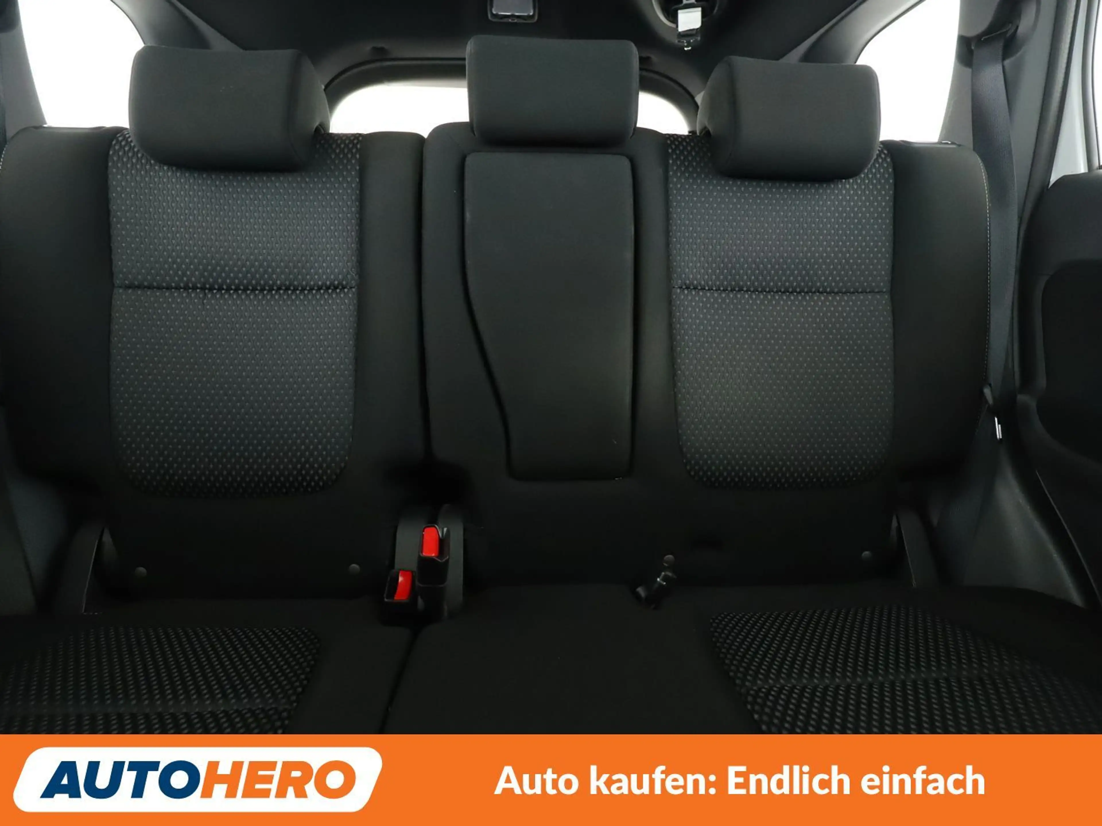 Mitsubishi Outlander 2.0 MIVEC Plus 4WD Aut.*NAVI*TEMPO*360° — photo 15