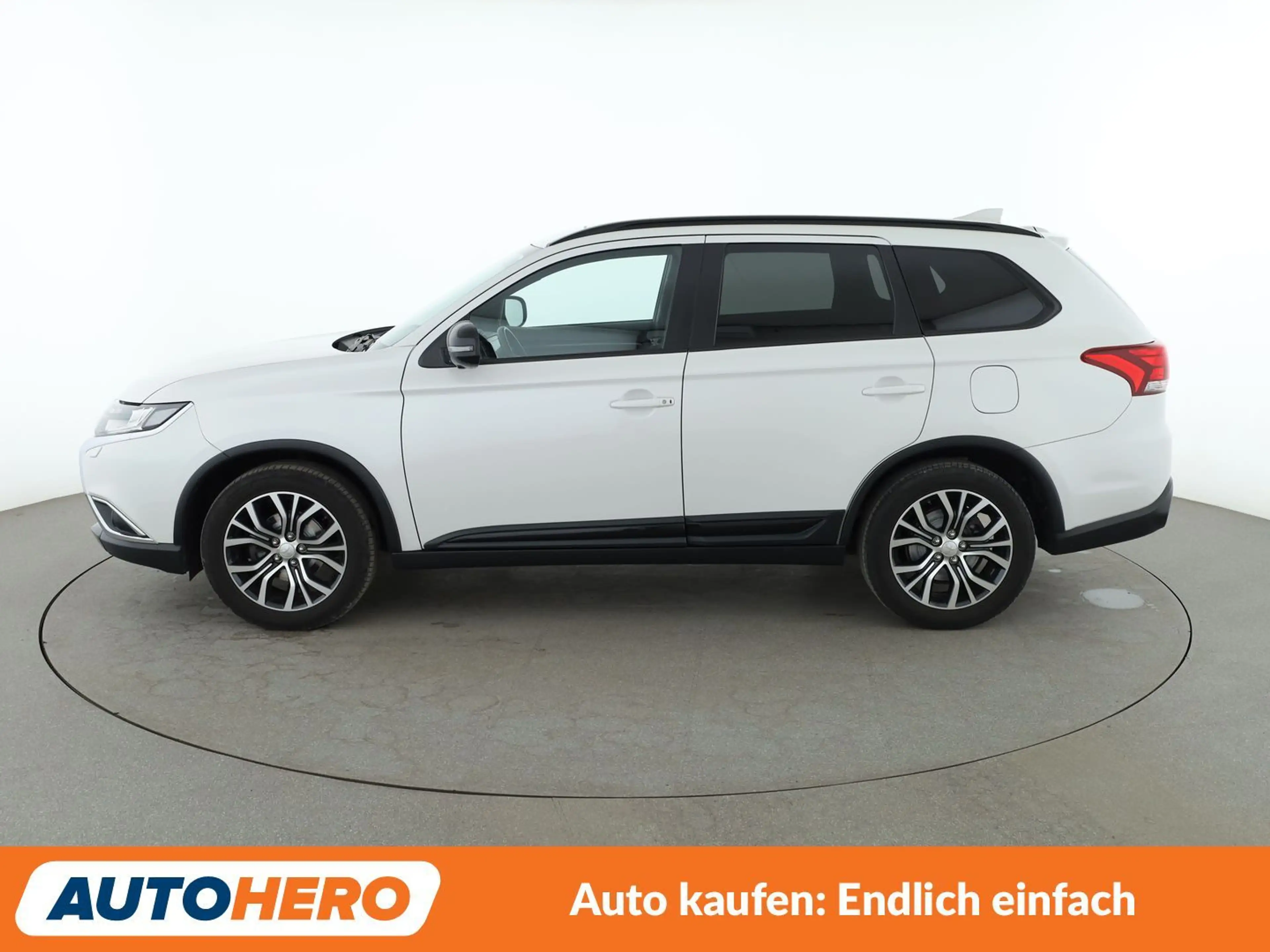 Mitsubishi Outlander 2.0 MIVEC Plus 4WD Aut.*NAVI*TEMPO*360° — photo 3