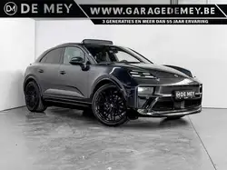 Porsche Macan 100 kWh SPORT DESIGN Pack / Pano / Bose Sound / Trekhaak /