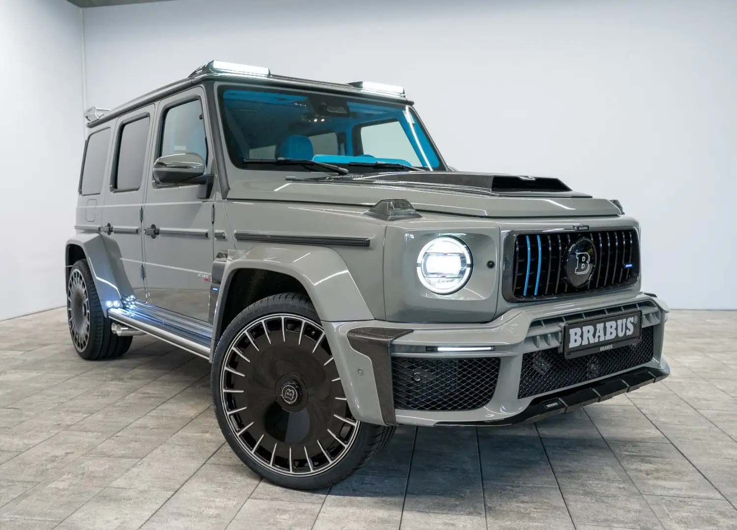 Mercedes-Benz G 63 AMG G 63 Brabus 800 LeatherSkyblue°Carbon II+III°A22 Gris - 1