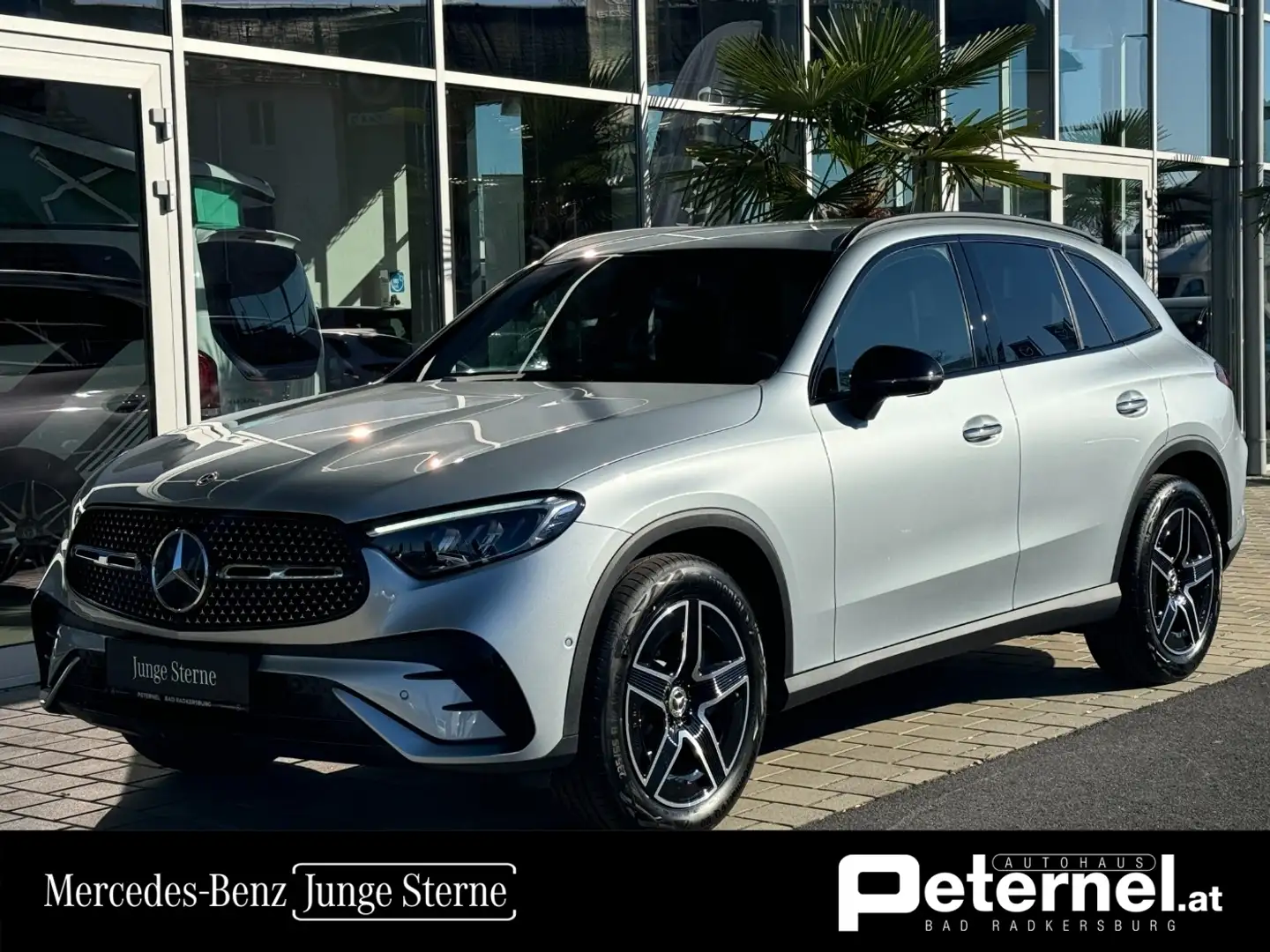 Mercedes-Benz GLC 200 d 4MATIC Österreich-Edition AMG Night Argent - 1