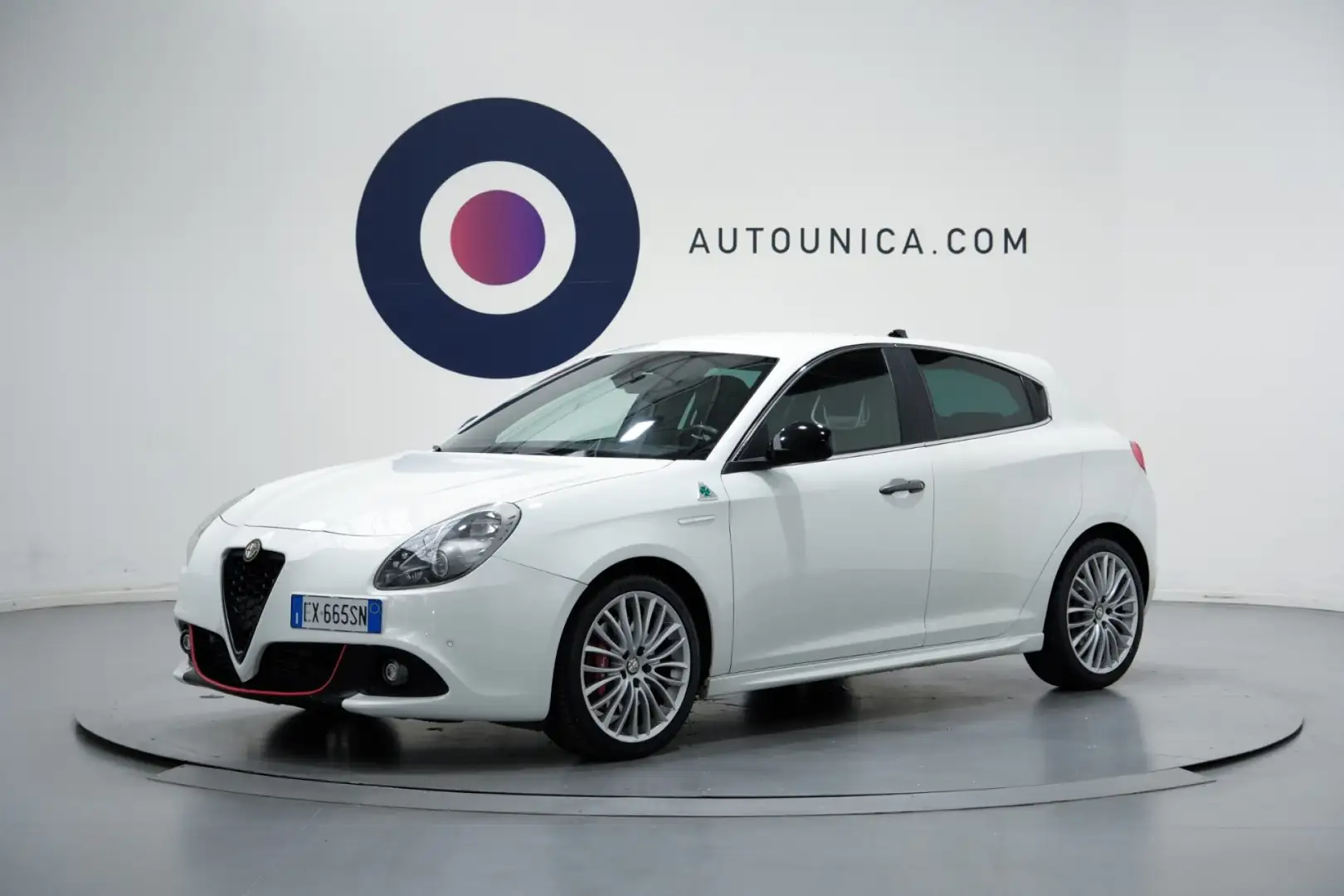 Alfa Romeo Giulietta 1750 TURBO TCT QUADRIFOGLIO VERDE Wit - 1