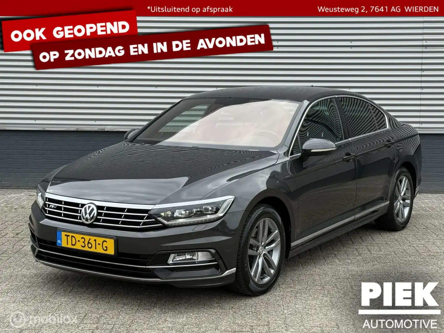 Volkswagen Passat 1.4 TSI ACT Highline Business R-Line Grijs - 1